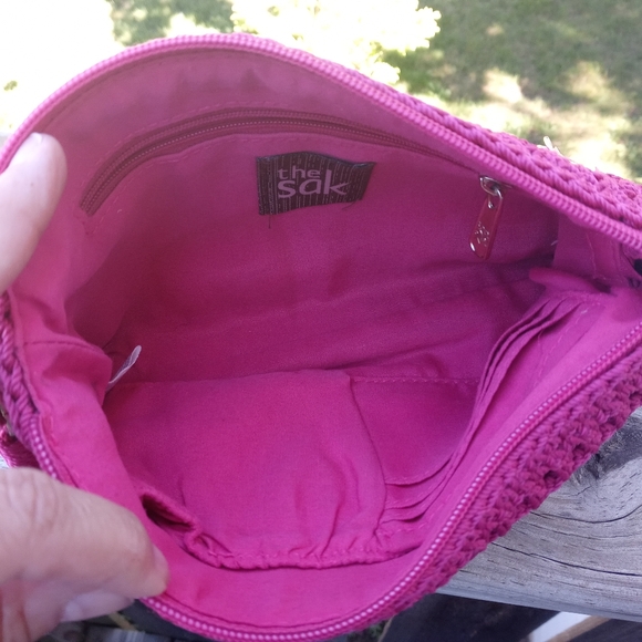 The Sak crochet magenta wristlet - Picture 4 of 13
